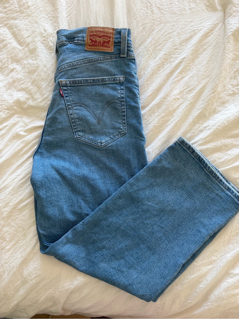 Levi Ribcage Straight-Leg ankle Blue Jeans